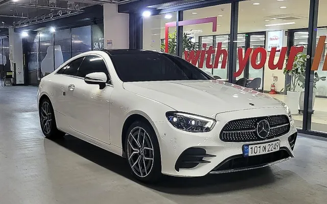 수원중고자동차사이트 E-클래스 W213 E300d 4MATIC 쿠페 매물 사진 6 - 2022/06 46,641km